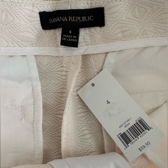 NWT Banana Republic Jacquard Diamond Pattern Woven Cream Shorts Women’s Size 4 - Picture 2 of 9